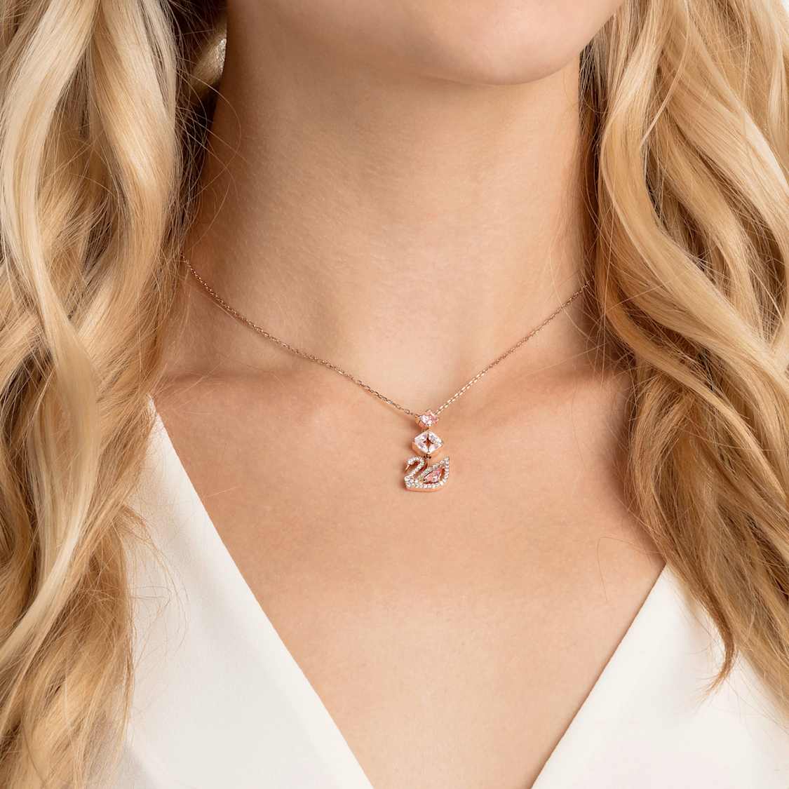 Swarovski swan pendant