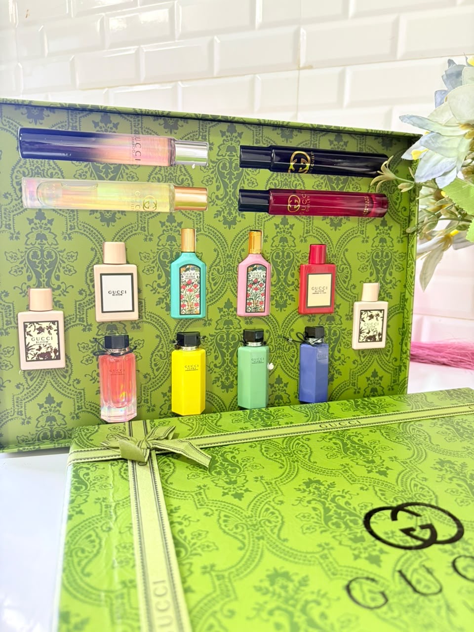 Gucci Flora perfume gift set-14 pc
