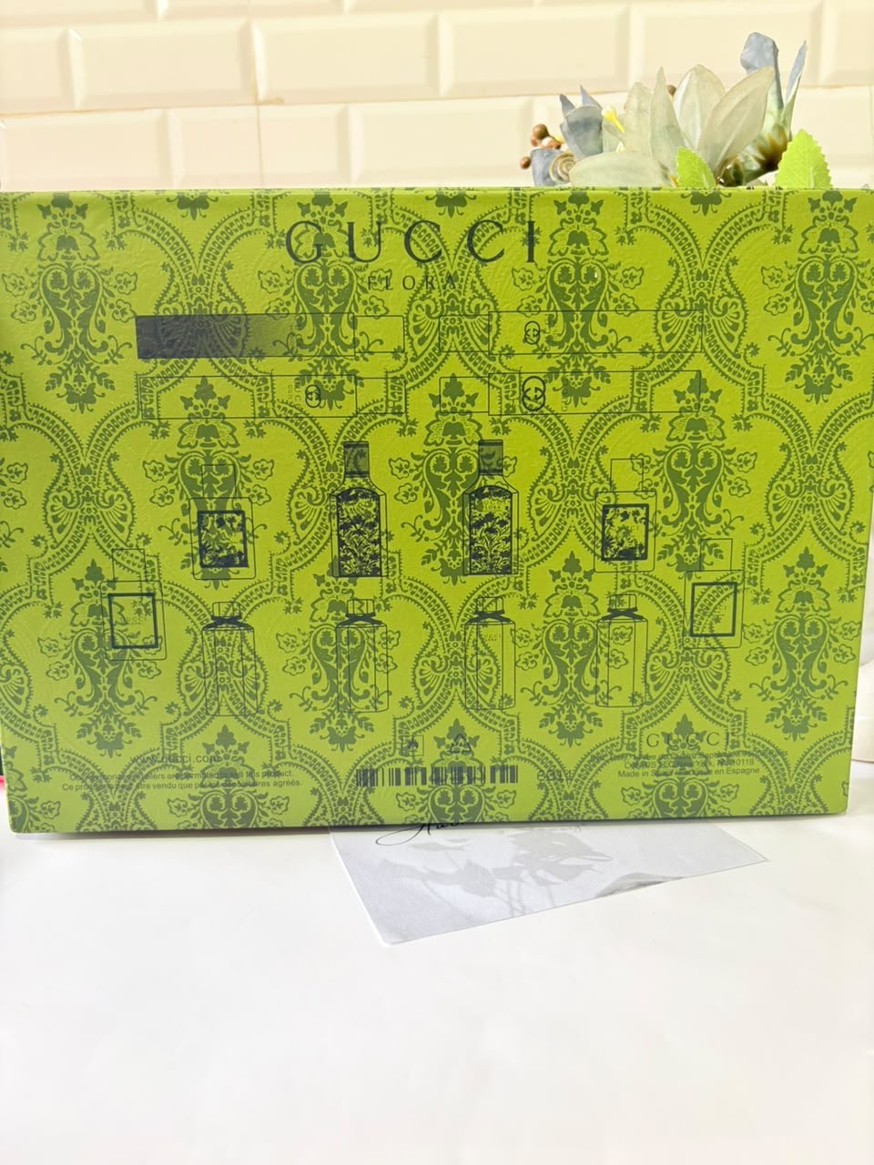 Gucci Flora perfume gift set-14 pc