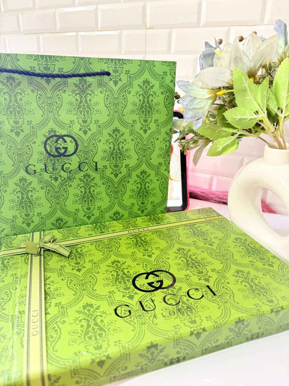 Gucci Flora perfume gift set-14 pc