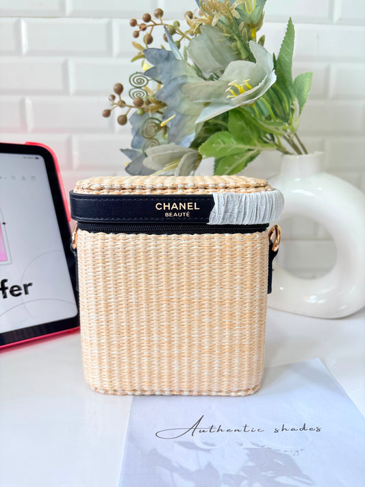 Chanel Les Beiges Healthy Glow
Summer Essentials 2026 - Limited Edition