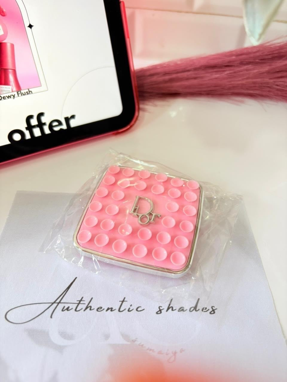 Dior Octobuddy
