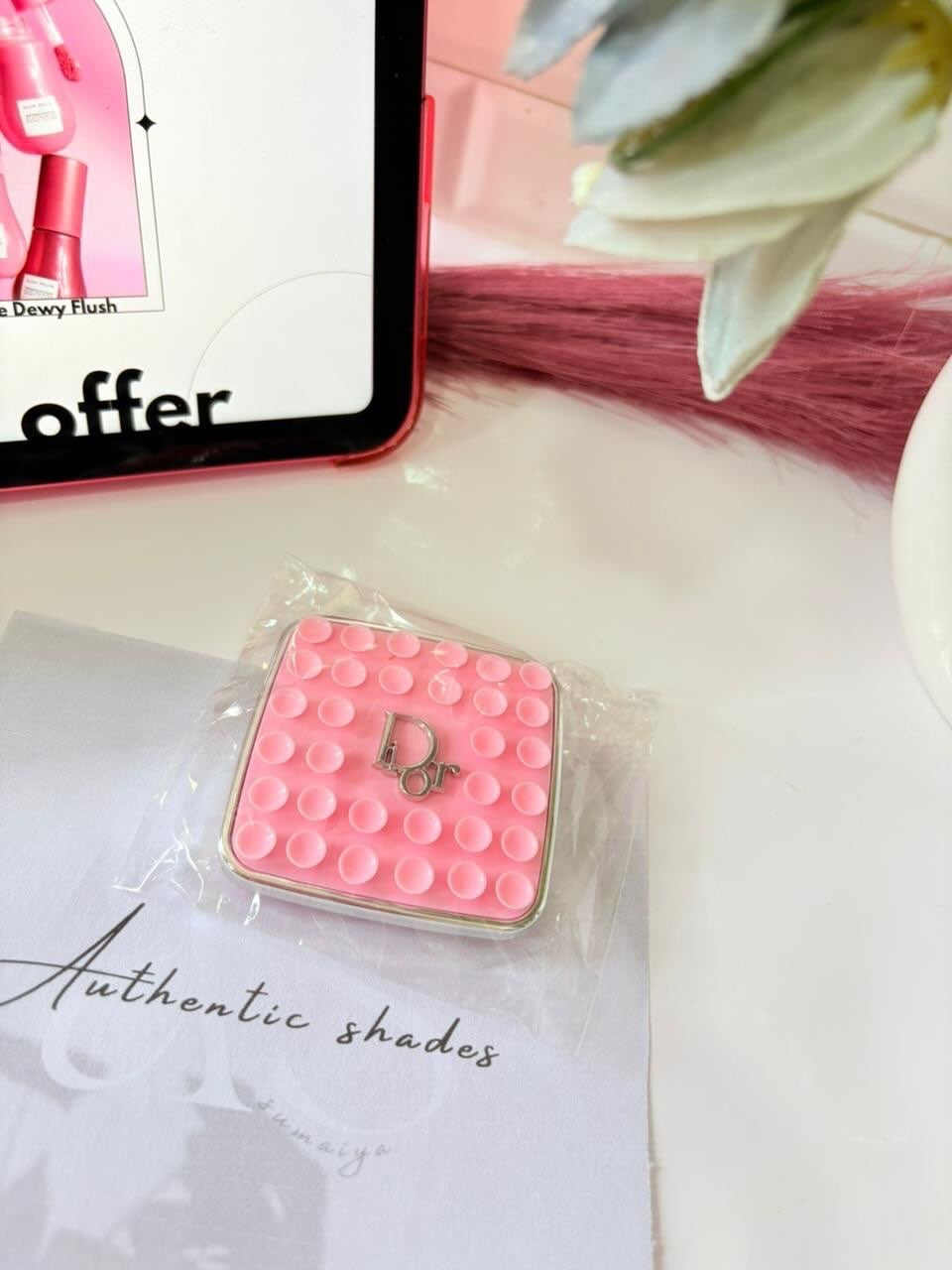 Dior Octobuddy