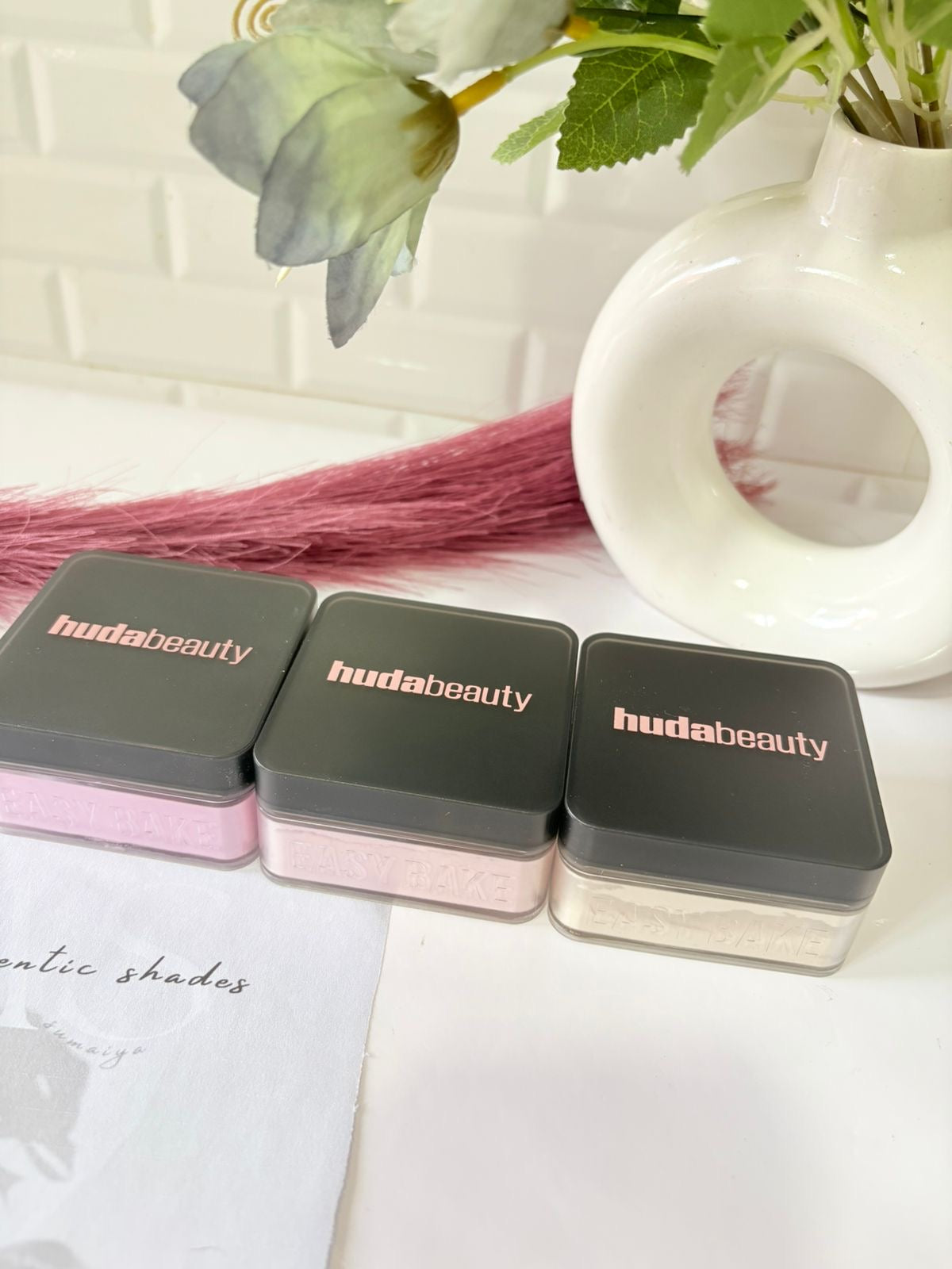 Huda Beauty Easy Bake Loose Baking Setting Powder