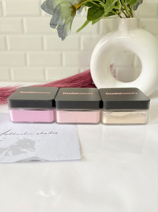 Huda Beauty Easy Bake Loose Baking Setting Powder