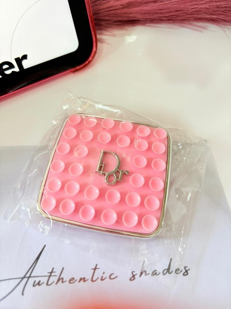 Dior Octobuddy