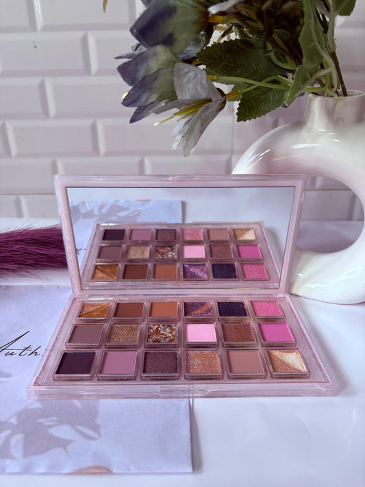 Huda Beauty Rose Quartz Eyeshadow Palette