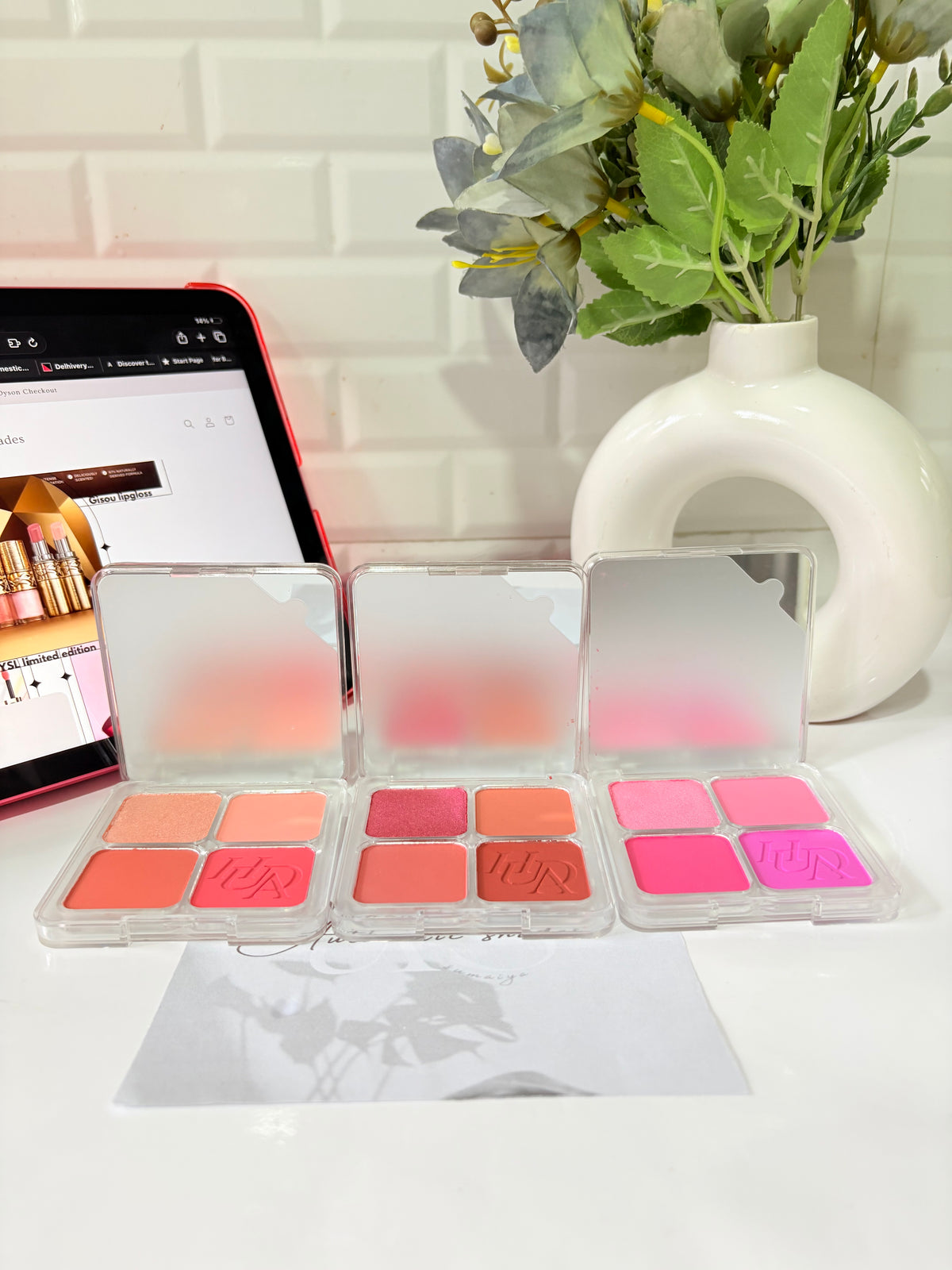 Huda Beauty Blush Filter Blurring Blushlighters Palette