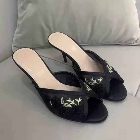Zara MESH EMBROIDERED MULE HEELS